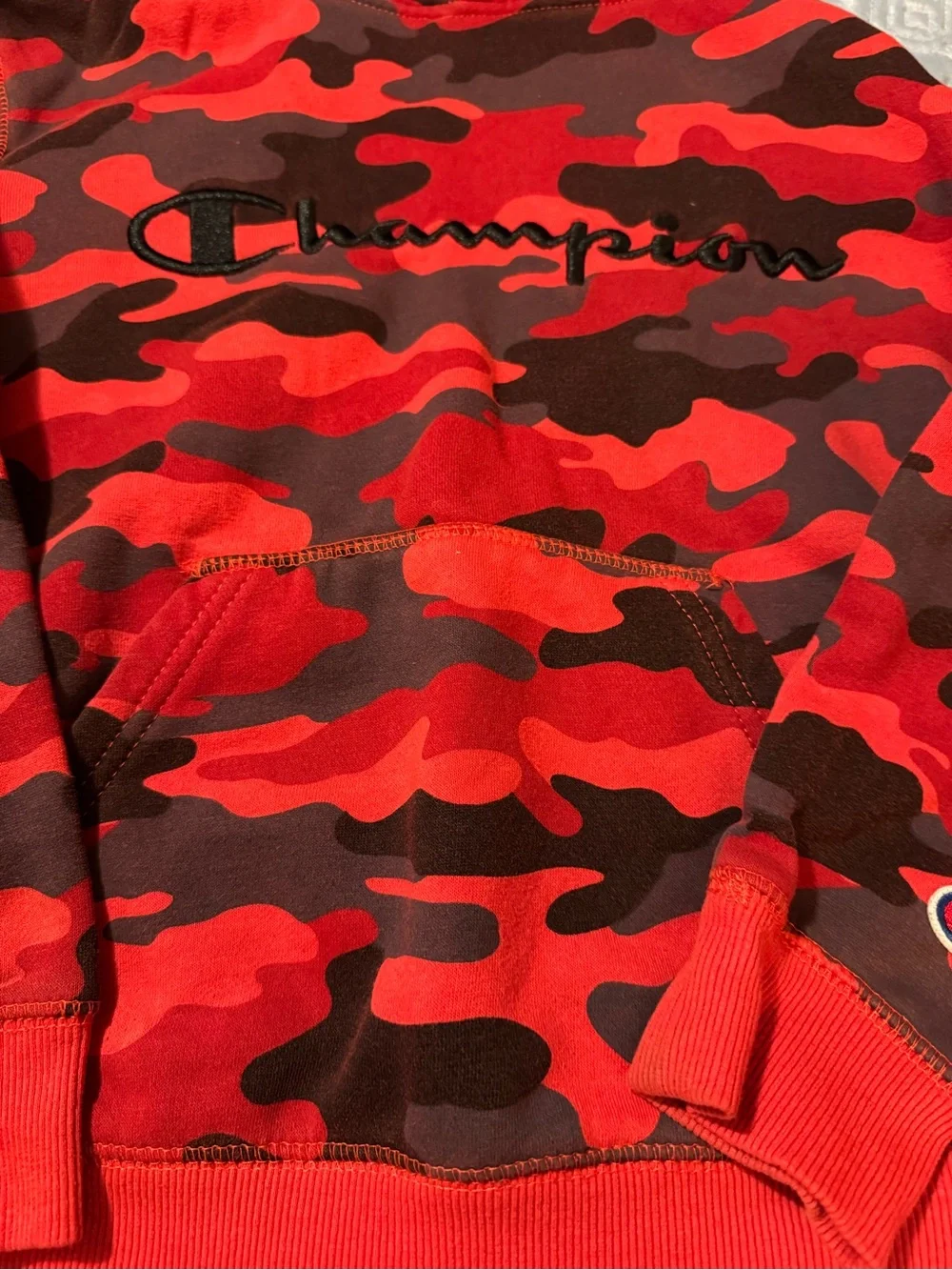 Champion Red Camo Kids' Hoodie - Champion Logo size small